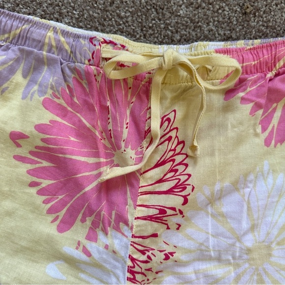Old Navy Intimates Yellow Floral Shorts Women's Size Small Y2K Loungewear Spring - Picture 4 of 16